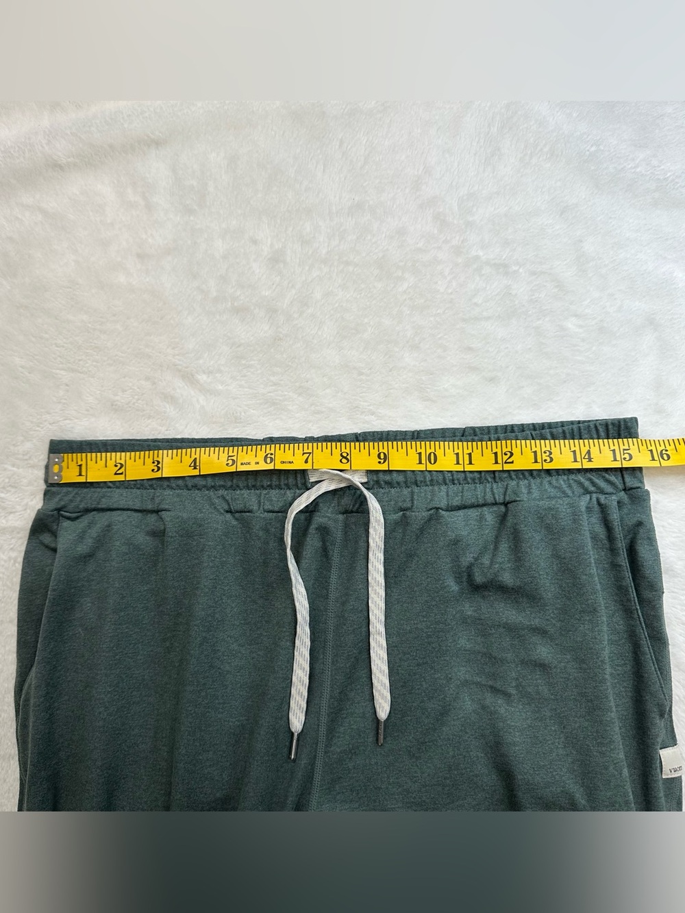Vuori Women's Performance Joggers Heather Green Size Large - Picture 6 of 8